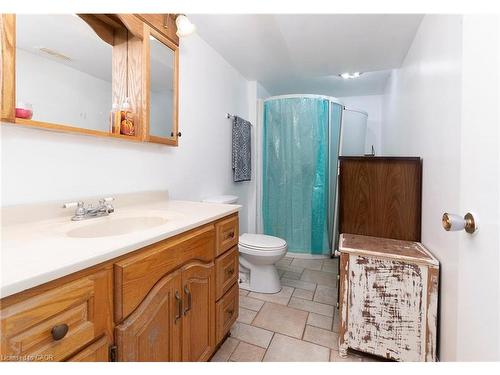 426 Clare Avenue, Welland, ON - Indoor Photo Showing Bathroom