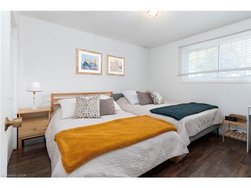 426 Clare Avenue, Welland, ON - Indoor Photo Showing Bedroom
