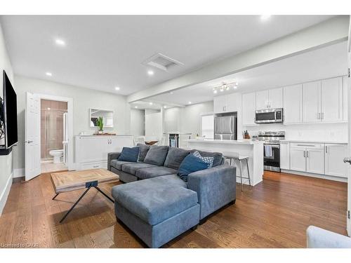 18 Park Row N, Hamilton, ON - Indoor