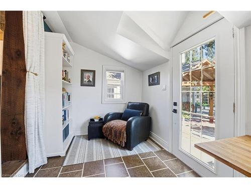 28 Mount Pleasant Street, Brantford, ON - Indoor Photo Showing Other Room