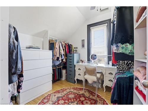 28 Mount Pleasant Street, Brantford, ON - Indoor Photo Showing Other Room