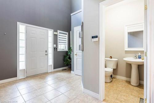 2350 Norland Drive, Burlington, ON - Indoor Photo Showing Bathroom