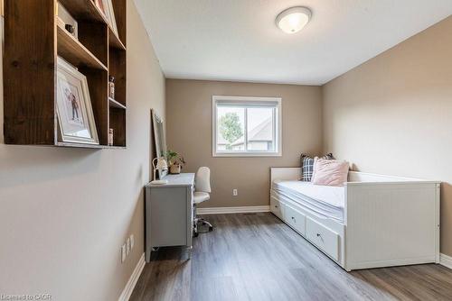 2350 Norland Drive, Burlington, ON - Indoor