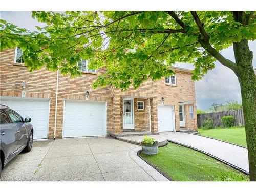 5 Vulcan Court  Hamilton, ON L8E 5W7