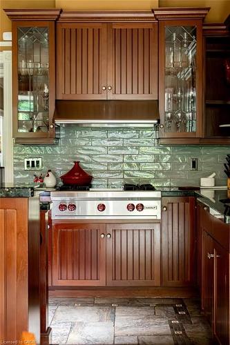 77 Claremont Drive, Hamilton, ON - Indoor Photo Showing Kitchen