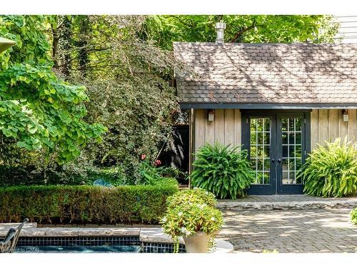 77 Claremont Drive, Hamilton, ON - Outdoor