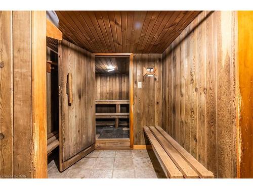 170 Grosvenor Avenue N, Hamilton, ON - Indoor Photo Showing Other Room