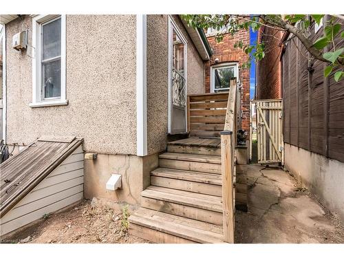 170 Grosvenor Avenue N, Hamilton, ON - Outdoor With Exterior