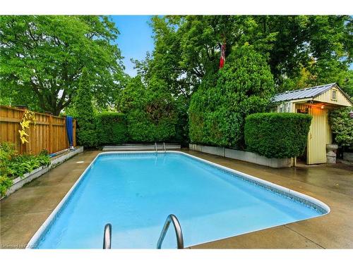 33 Bernard Street, Hamilton, ON - Outdoor With In Ground Pool With Backyard
