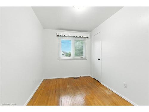 33 Bernard Street, Hamilton, ON - Indoor Photo Showing Other Room