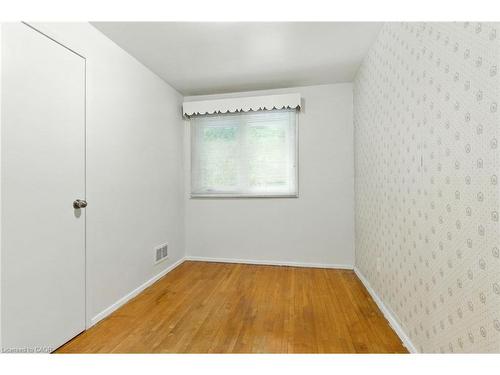 33 Bernard Street, Hamilton, ON - Indoor Photo Showing Other Room