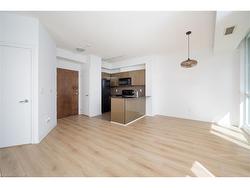 310-16 Yonge Street  Toronto, ON M5E 2A1