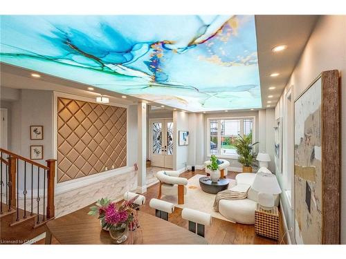 7 Riesling Court, Hamilton, ON - Indoor Photo Showing Other Room