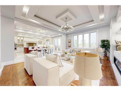 7 Riesling Court, Hamilton, ON - Indoor Photo Showing Living Room With Fireplace