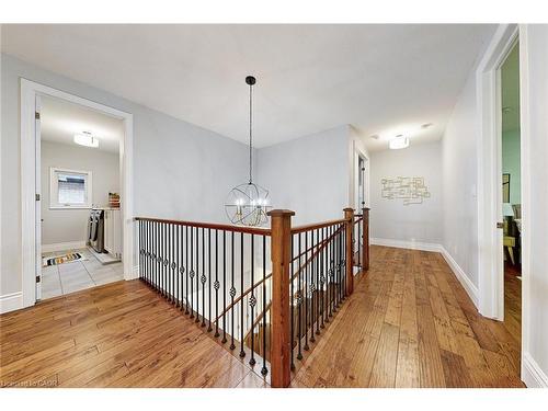 7 Riesling Court, Hamilton, ON - Indoor Photo Showing Other Room