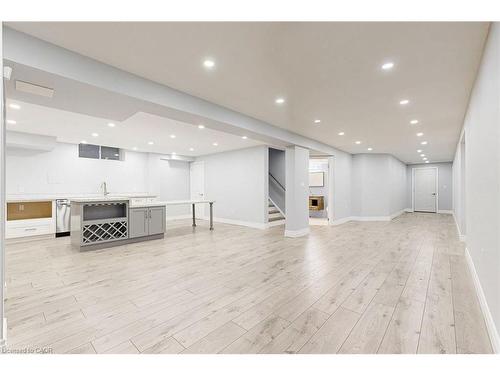 7 Riesling Court, Hamilton, ON - Indoor Photo Showing Other Room