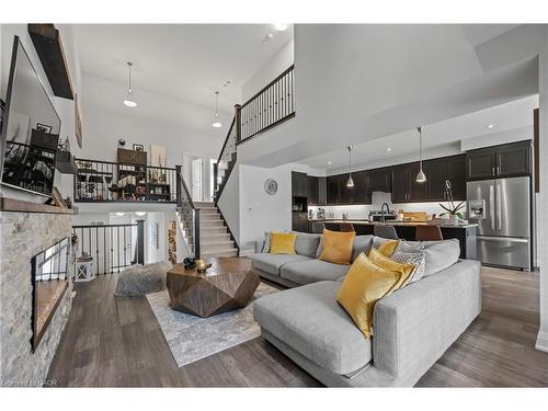 21-271 Grey Silo Road, Waterloo, ON - Indoor