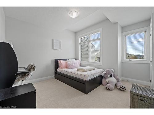 21-271 Grey Silo Road, Waterloo, ON - Indoor Photo Showing Bedroom