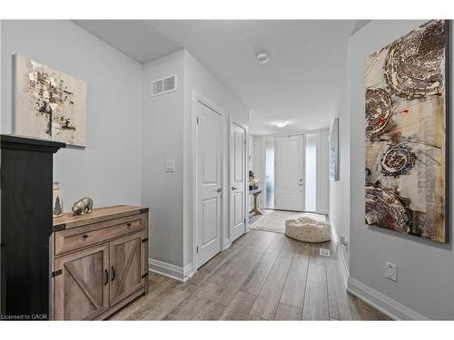 21-271 Grey Silo Road, Waterloo, ON - Indoor Photo Showing Other Room