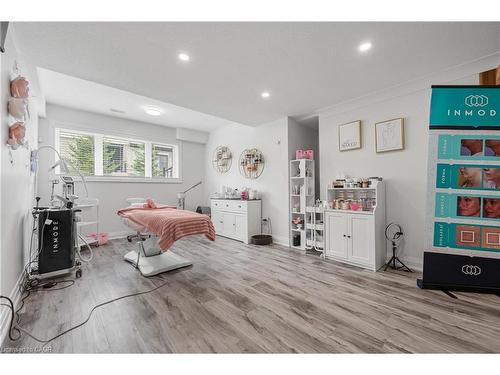 21-271 Grey Silo Road, Waterloo, ON - Indoor Photo Showing Bedroom
