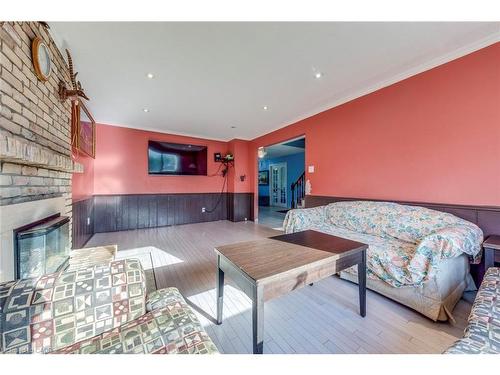 3346 Palmer Drive, Burlington, ON - Indoor