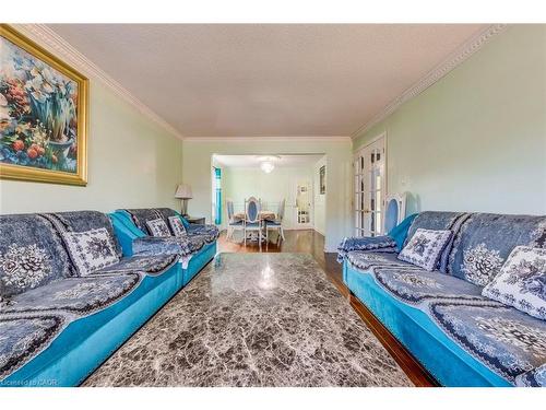 3346 Palmer Drive, Burlington, ON - Indoor Photo Showing Living Room