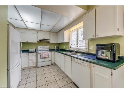 3346 Palmer Drive, Burlington, ON - Indoor Photo Showing Kitchen With Double Sink