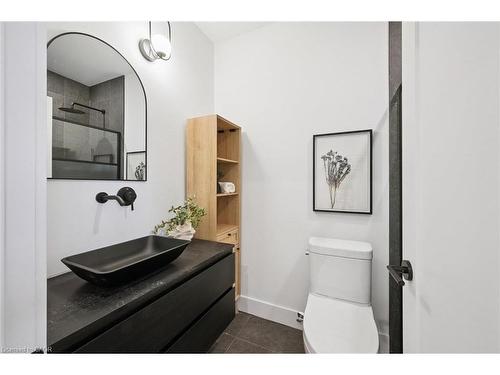 413 Huron Street, New Hamburg, ON - Indoor