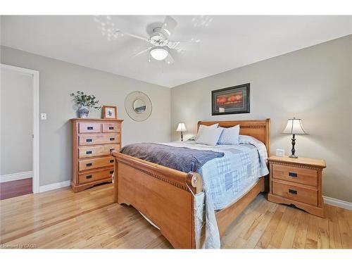 768 King Road, Burlington, ON - Indoor Photo Showing Bedroom