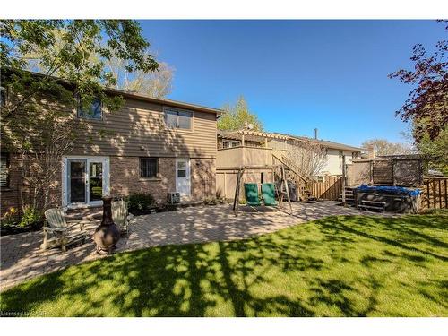 1858 Heather Hills Drive, Burlington, ON - Outdoor