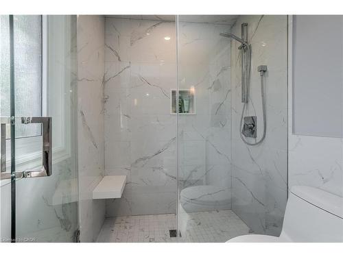 1858 Heather Hills Drive, Burlington, ON - Indoor Photo Showing Bathroom