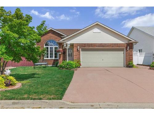 46 Foxhill Crescent  St. Catharines, ON L2S 3V1