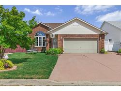 46 Foxhill Crescent  St. Catharines, ON L2S 3V1