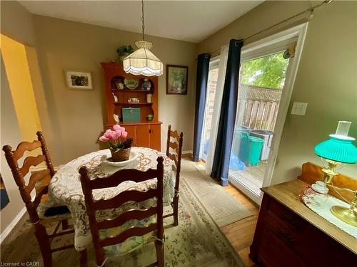 4 Rosanne Crescent, Hamilton, ON - Indoor Photo Showing Dining Room