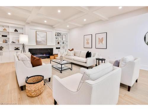 57 Joymar Drive, Mississauga, ON - Indoor Photo Showing Living Room
