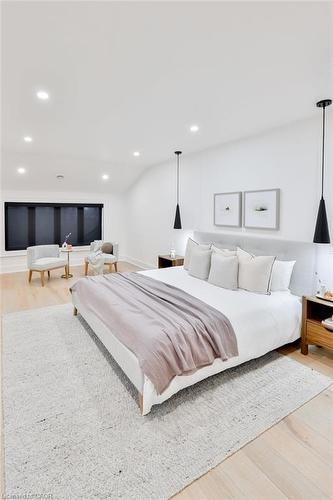 57 Joymar Drive, Mississauga, ON - Indoor Photo Showing Bedroom