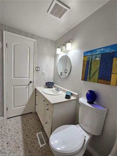 135-51 Paulander Drive, Kitchener, ON - Indoor Photo Showing Bathroom