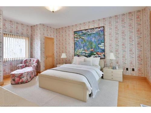 937 Whittier Crescent, Mississauga, ON - Indoor Photo Showing Bedroom