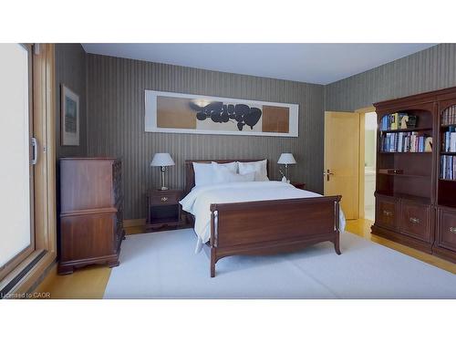 937 Whittier Crescent, Mississauga, ON - Indoor Photo Showing Bedroom