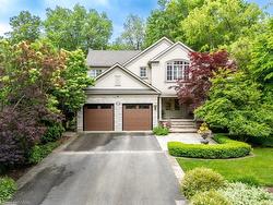 1442 Glenburnie Road  Mississauga, ON L5G 3C8