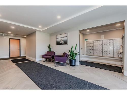 414-15 Prince Albert Boulevard, Kitchener, ON - Indoor Photo Showing Other Room