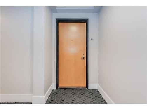 414-15 Prince Albert Boulevard, Kitchener, ON - Indoor Photo Showing Other Room