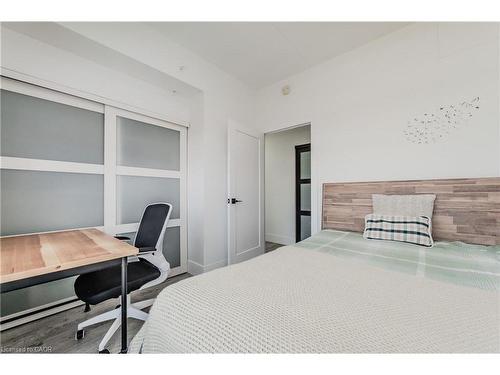 414-15 Prince Albert Boulevard, Kitchener, ON - Indoor Photo Showing Office