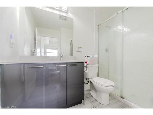 414-15 Prince Albert Boulevard, Kitchener, ON - Indoor Photo Showing Bathroom
