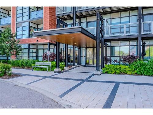 414-15 Prince Albert Boulevard, Kitchener, ON - Outdoor