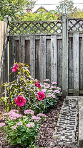 70 Poulette Street, Hamilton, ON - Outdoor