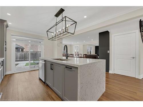 125 Valera Drive, Hamilton, ON - Indoor Photo Showing Kitchen With Double Sink