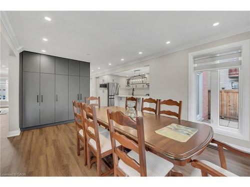 125 Valera Drive, Hamilton, ON - Indoor Photo Showing Dining Room