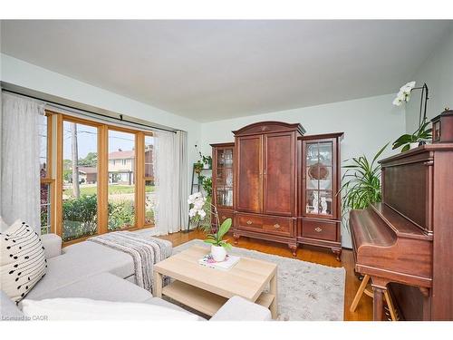 19 Secord Drive, Hamilton, ON - Indoor