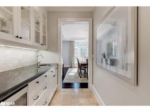 1237 Donlea Crescent, Oakville, ON - Indoor Photo Showing Kitchen